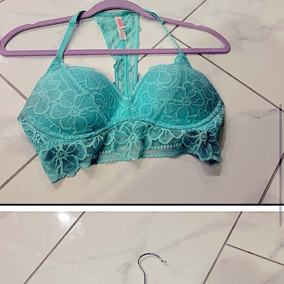 3 small VS bras. Comfiest of bralettes while still having great boob support - Picture 4 of 11